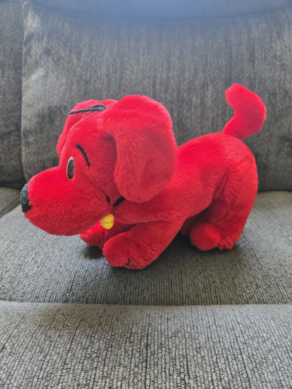 CLIFFORD the BIG RED DOG  Scholastic Plush Stuffed Toy Stands